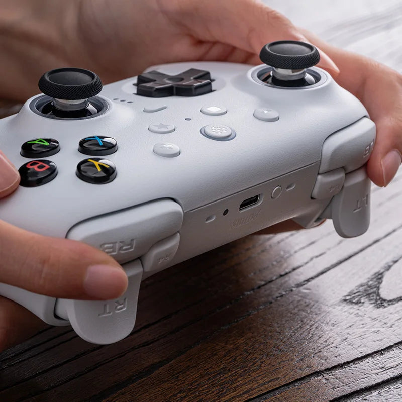 Controle 8BitDo Ultimate 2 Wireless com Joysticks TMR, RGB e Gatilhos Hall – PC e Android